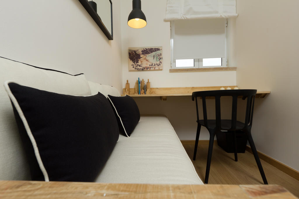 ホテル Turismo Do Seculo エストリル 部屋 写真 A room at the hostel