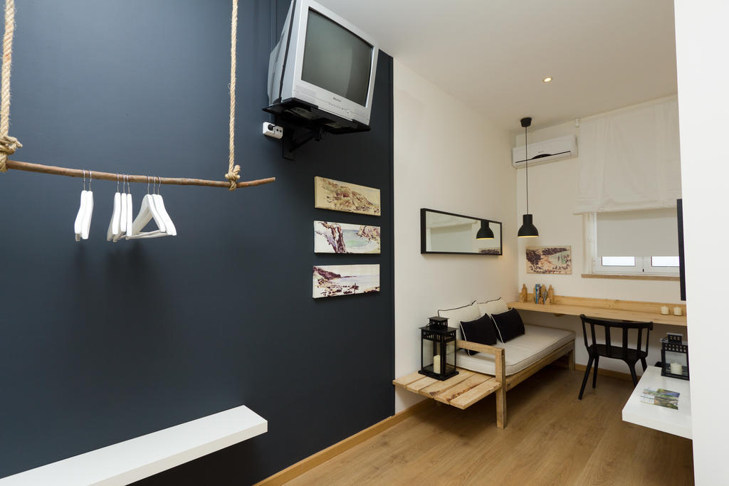 ホテル Turismo Do Seculo エストリル 部屋 写真 A room at the hotel