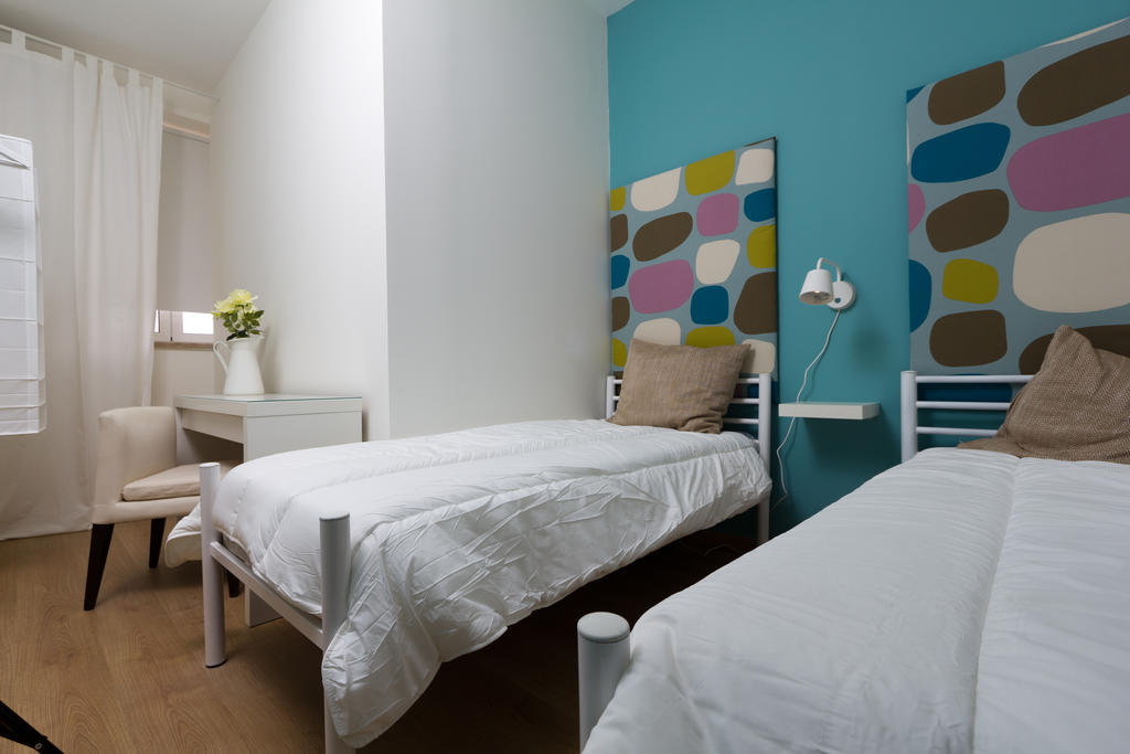 ホテル Turismo Do Seculo エストリル 部屋 写真 A bedroom at the hotel