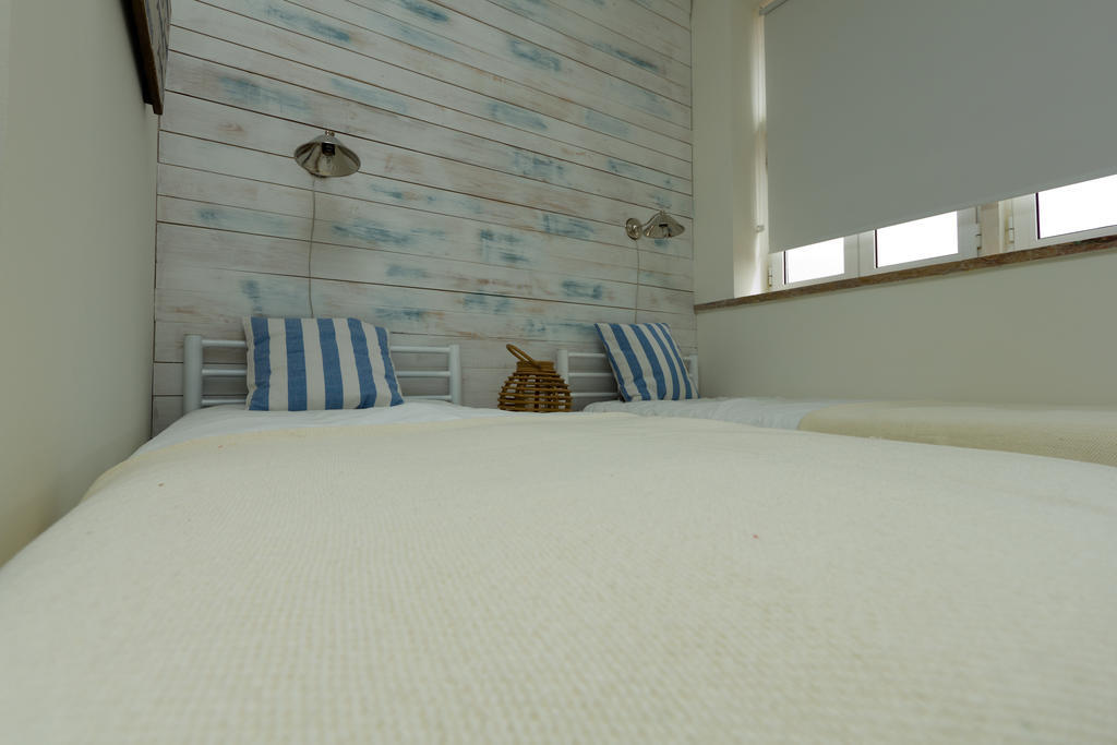 ホテル Turismo Do Seculo エストリル 部屋 写真 A bedroom