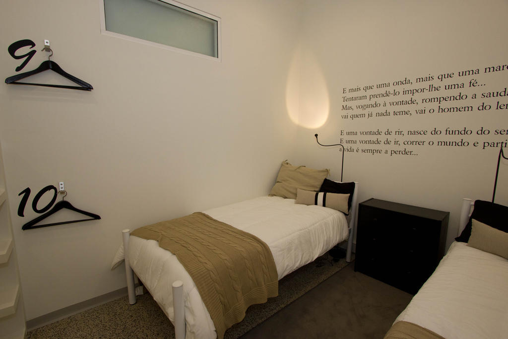 ホテル Turismo Do Seculo エストリル 部屋 写真 A room at the hotel