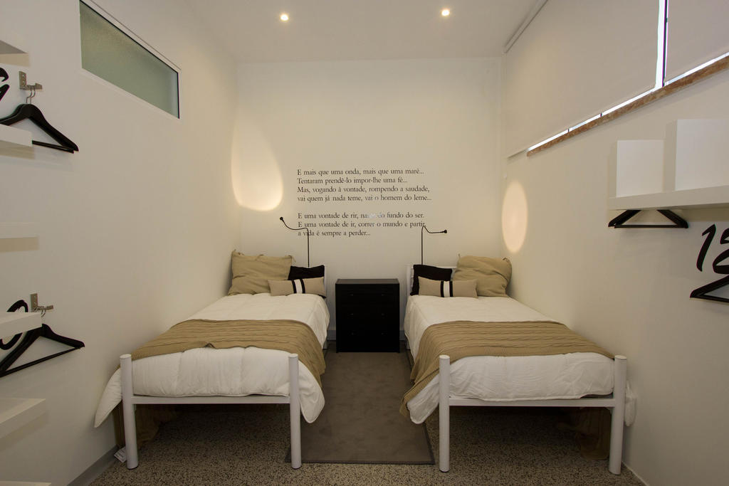 ホテル Turismo Do Seculo エストリル 部屋 写真 A bedroom in the hotel